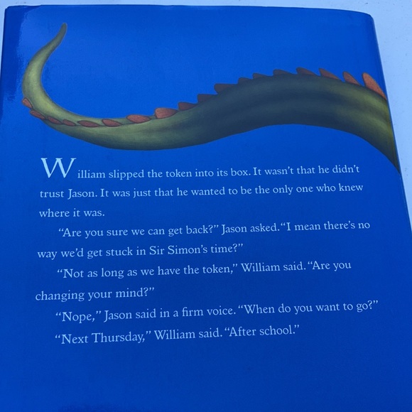 “The battle for the castle” hardback novel - Picture 9 of 12